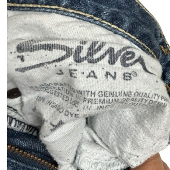 Silver Jeans  Bootcut  Blue Light Wash 29x34 - Picture 6 of 16